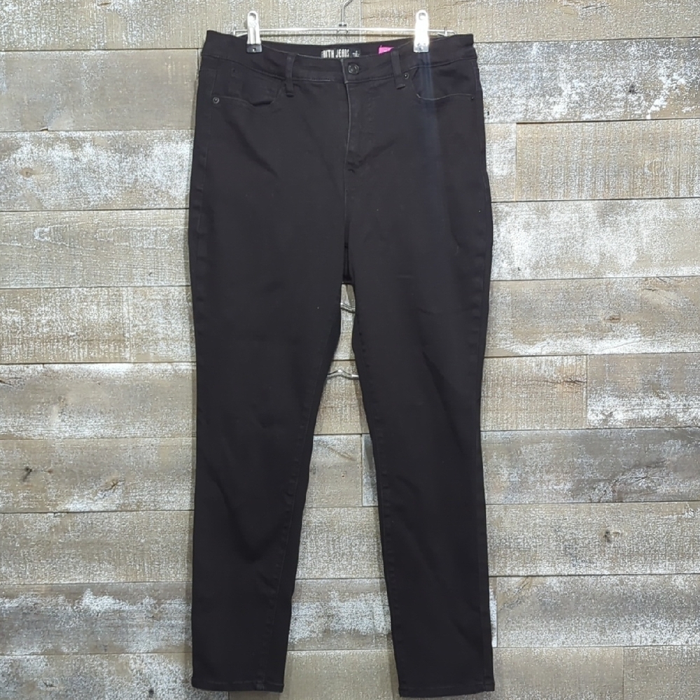 Stylish Black Skinny Jeans